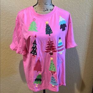 Layerz Christmas, short sleeve, pink top, sz L, like new | offer in description